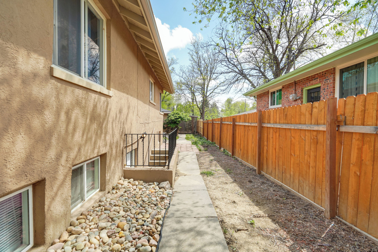 Exterior & Views 2, Colorado Bay B, El Paso