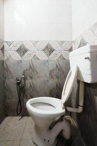 Bathroom 2, Harihara Residency Comfort Andheri East, Mumbai, Mumbai Suburban