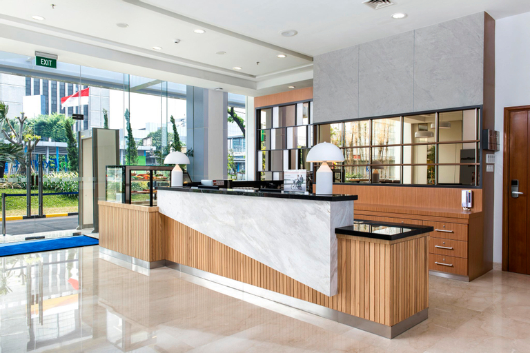 Exterior & Views 4, Holiday Inn Express Jakarta Matraman, East Jakarta