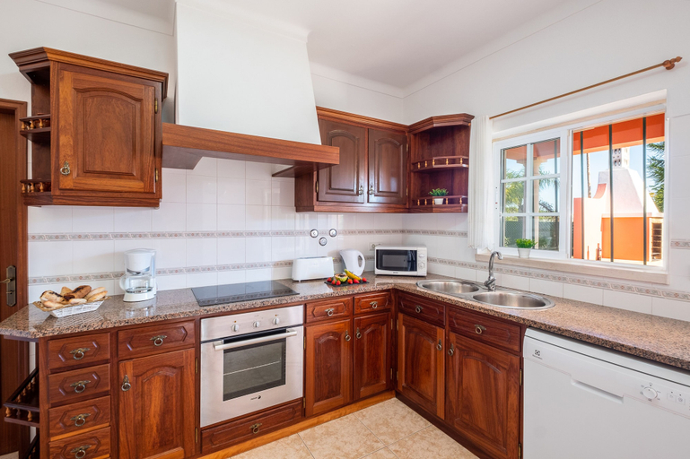 Others 5, Villa Sunrise, Lagoa