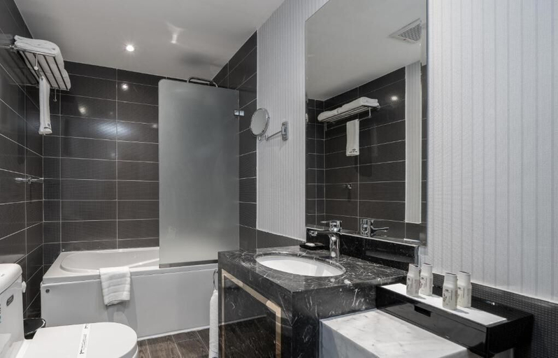 Bathroom 5, Swiss In Park Tabuk, Tabuk