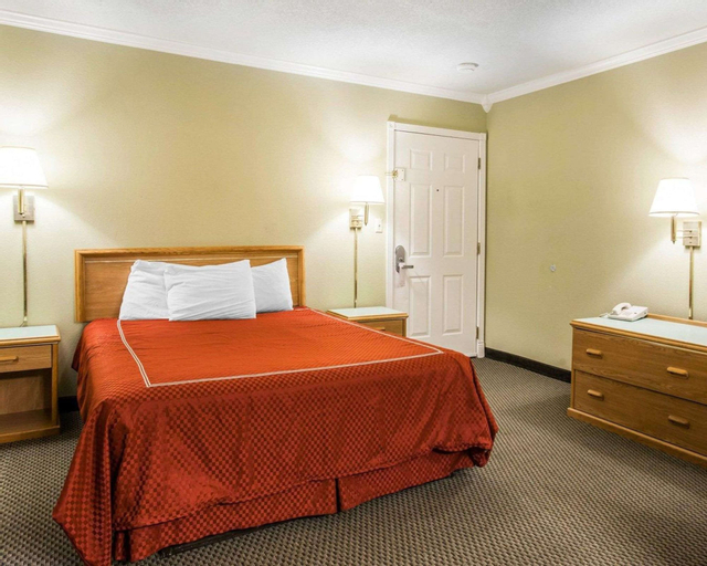 Bedroom 8