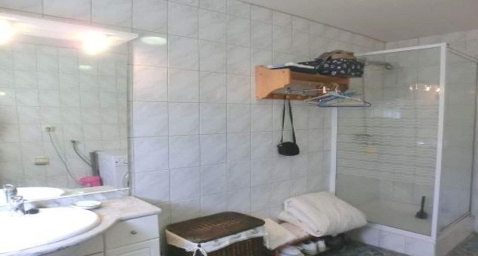 Bathroom 5, Villa in Lloret de Mar - 104027 by MO Rentals, Girona