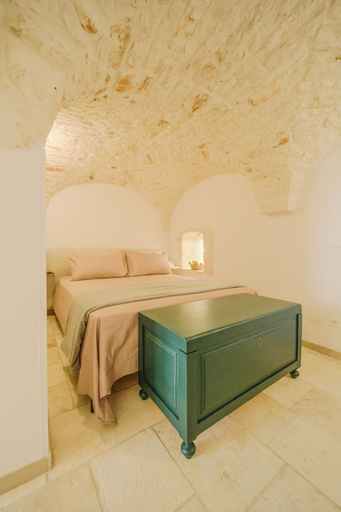Bedroom 4, Palazzo Gentile, Bari