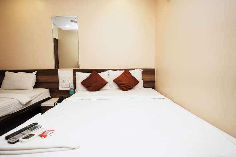 Bedroom 3, Hotel Airport Metro, Mumbai Suburban