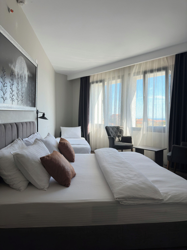 Bedroom 5, Grand Royal Hotel, Marmaraereğlisi