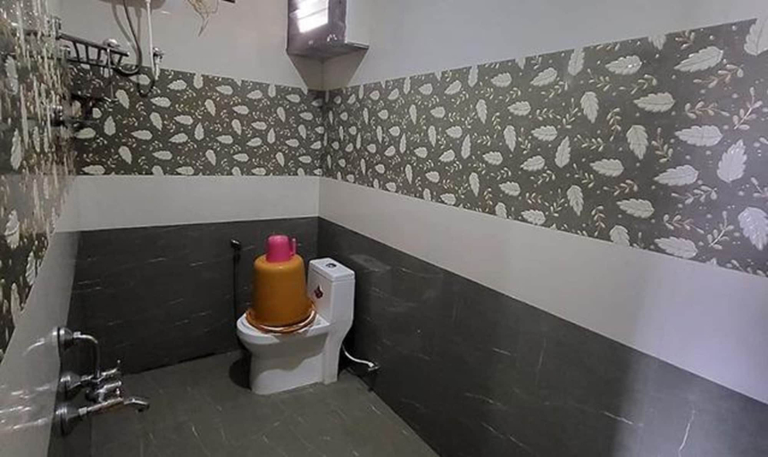 Bathroom 2, Fabexpress Fruit Garden Residency, Dindigul