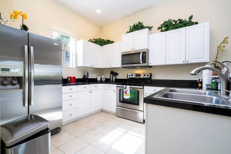 Private kitchen 2, Marvelous 4Bd Close to Disney w/ Pool at 313 Tuscan Hills, Polk