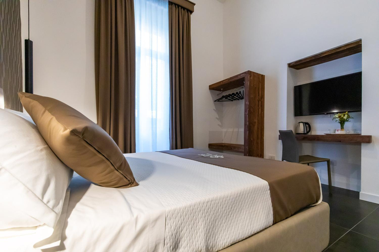 Bedroom 3, Santa Chiara Inn, Napoli