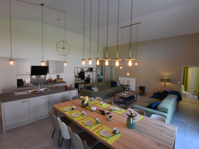 Others 5, Tasteful Holiday Home in Sijsele-brugge With Garden, West-Vlaanderen