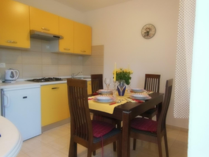 Others 4, Villa Kamelija, Fažana