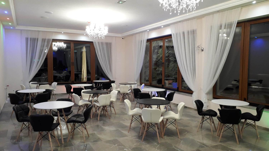 Food & Drinks, Hotel i Restauracja Admiral, Legnica