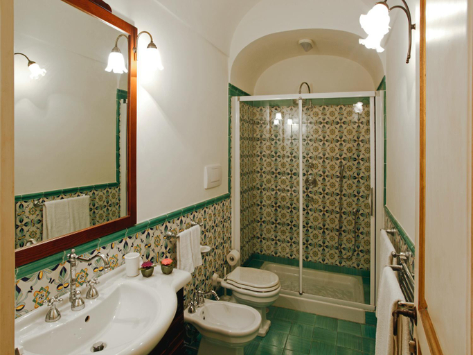 Bathroom 4, Villa Alba d'Oro - Historic Luxury Villa, Salerno