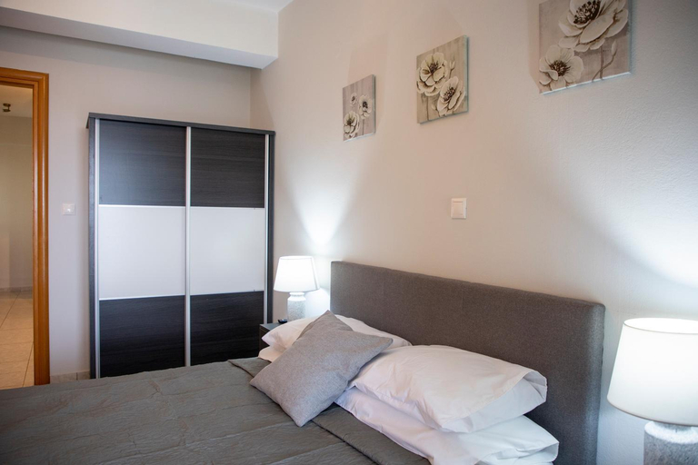 4, Anesis Apartments, Attica