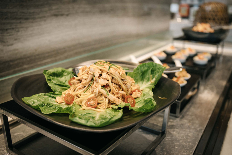 Holiday Inn & Suites Jakarta Gajah Mada - Food & Drinks