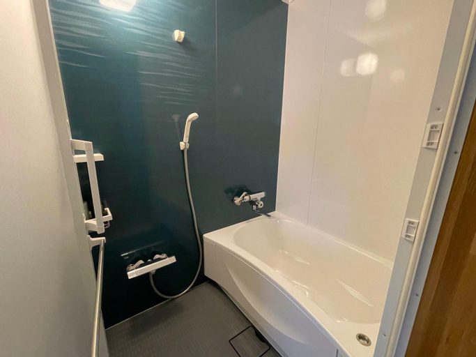 Bathroom 4