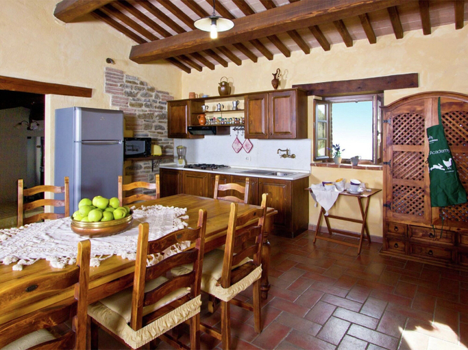 Others 5, Stunning Villa in Apecchio with Hot Tub, Pesaro E Urbino