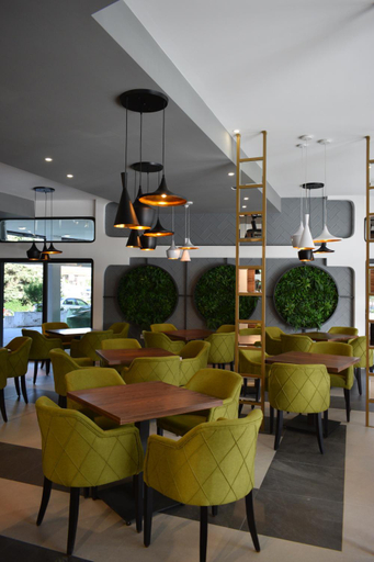 Food & Drinks 5, Prenociste Srebrno Jezero, Veliko Gradište