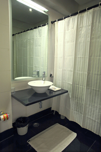 Bathroom 3