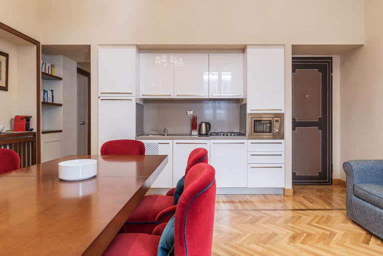 Others 5, 900 Lazio | Lazio-Emilia-Corte, Roma