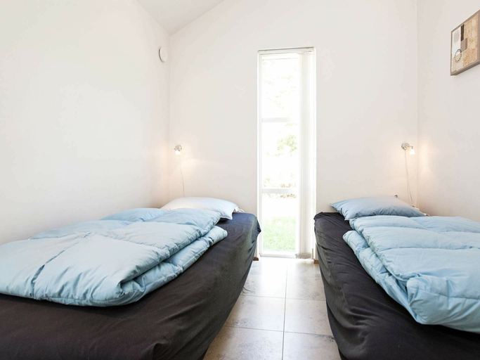 Bedroom 2, Luxurious Holiday Home in Falster by the Sea, Guldborgsund