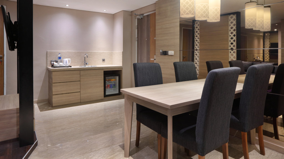 Dining Room 22