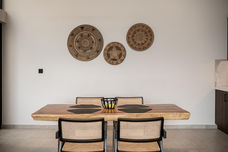 Facilities 5, ZeusCave, Crete