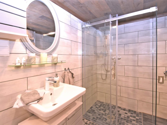 Bathroom 2, Lovely Holiday Home in Wernigerode near River, Harz
