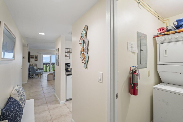 Others 3, Life's A Beach~oceanfront 2 Bedroom Condo by RedAwning, Saint Johns