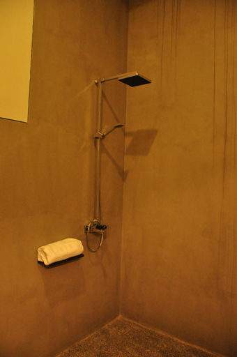Bathroom 3, Sugoi House, Habaraduwa