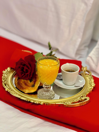 Food & Drinks, The Hotel Syracuse, Casablanca