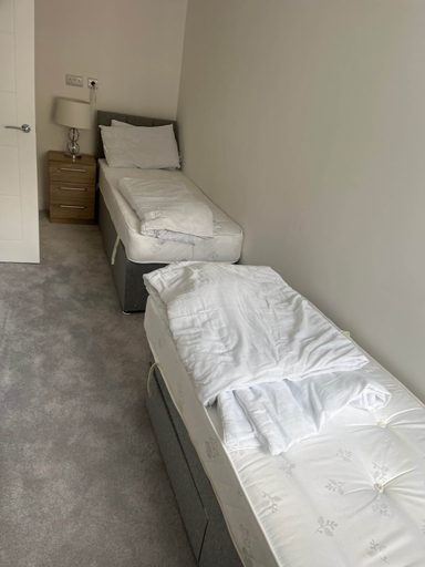 Bedroom 4, Modern 3 Bedrooms Apt. 01 - Camberley, Surrey