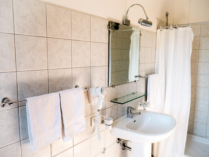 Bathroom 3, Hotel Albergo Ristorante Il Ciclope, Frosinone