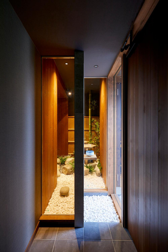 Kokin Tengachaya with a half open-air bath and free parking and direct to KIX, Osaka