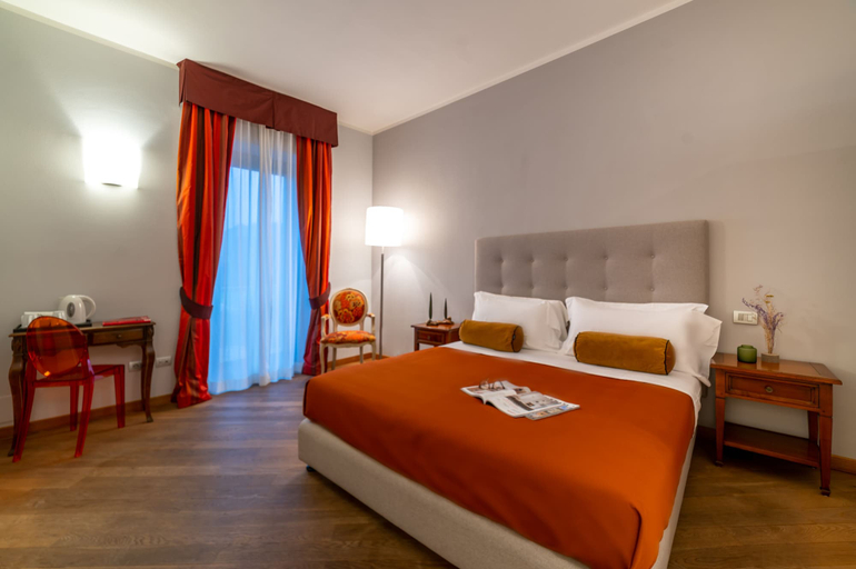 Bedroom 3, Albergo Falterona, Arezzo