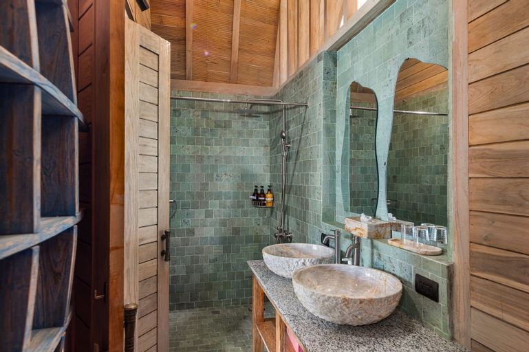 Bathroom 8