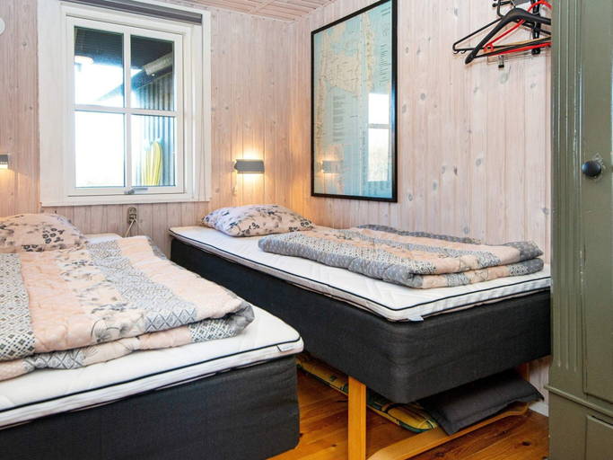 Bedroom 2, 4 Star Holiday Home in Ringkobing, Ringkøbing-Skjern