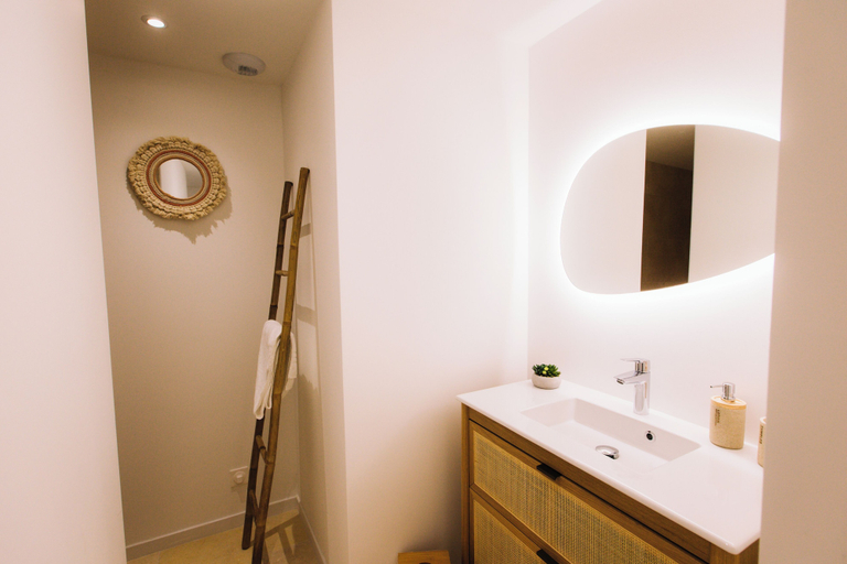 Bathroom 3, Mas des Arts & Spa, Alpes-Maritimes