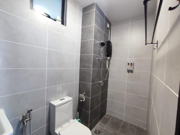 Bathroom 4, Twin Tower Johor Bahru by Glex, Johor Bahru