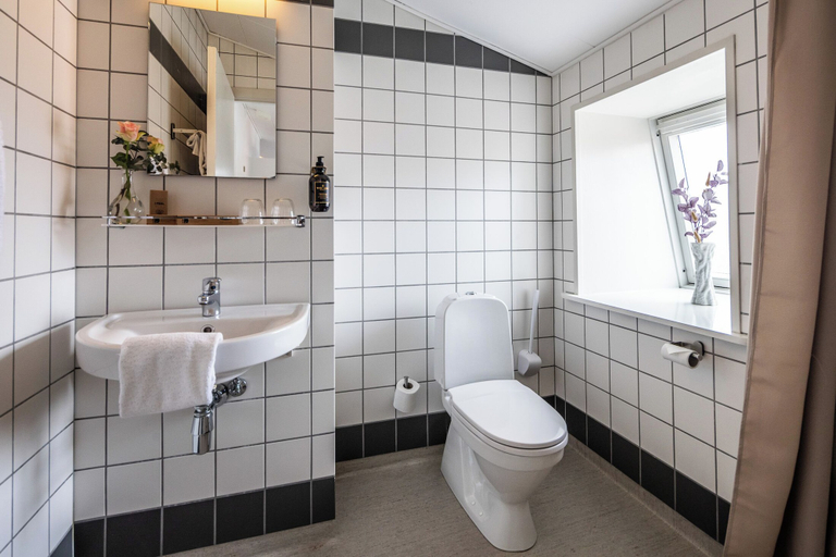 Bathroom 3, Marsk Hotellet, Tønder