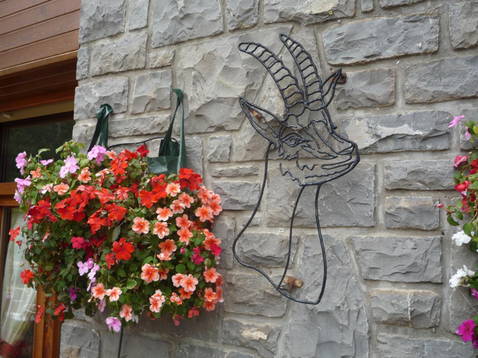 Exterior & Views 1, Edelweiss Hotel, Huesca
