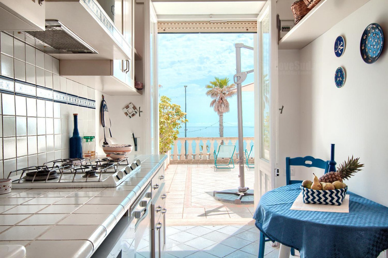 Others 5, Il Vascello di Leuca by LoveSud, Lecce