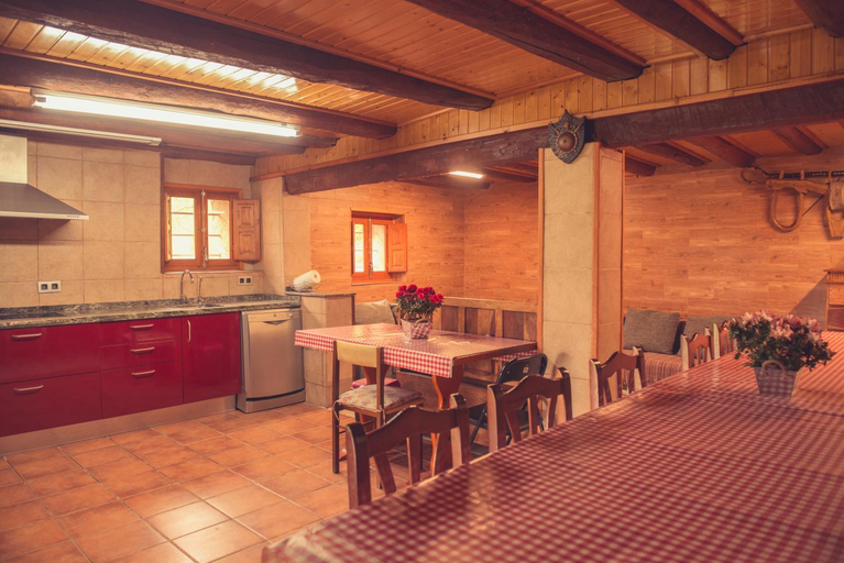 Food & Drinks 5, Complex Rural Can Caubet, Barcelona