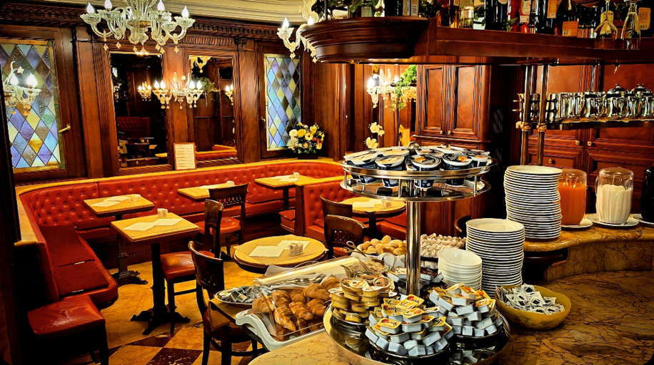 Food & Drinks 5, Hotel Lux, Venezia