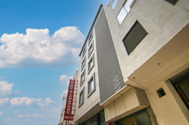 Exterior & Views 1, Hotel Smart Signature, Delhi