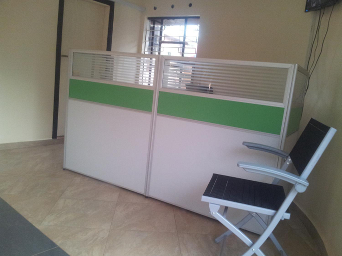 Public Area, Dich Comfort, Gulu