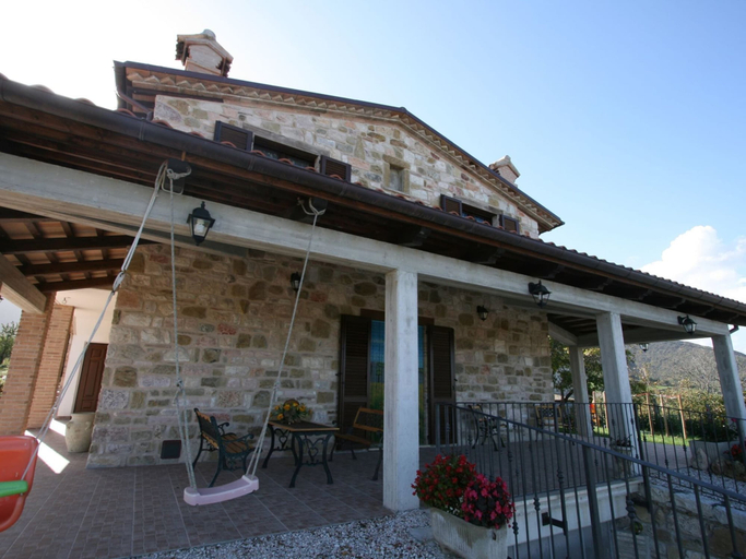Exterior 2, Villa in Cagli With Private Garden, Pesaro E Urbino
