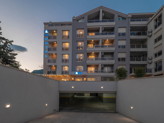 Others 4, Hotel Idila Budva
