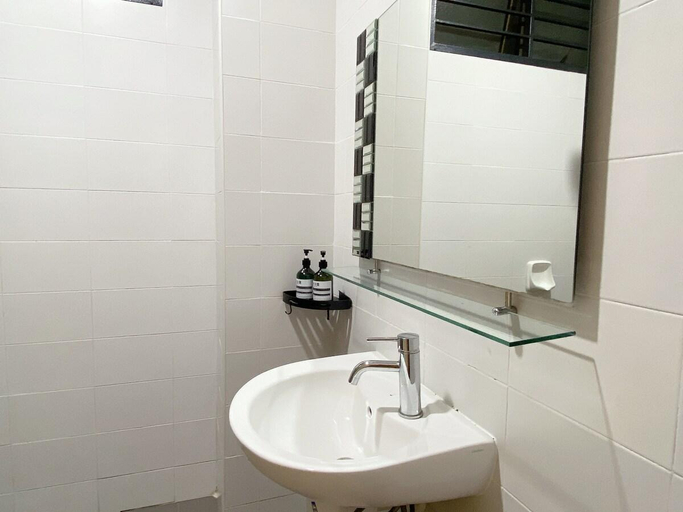 Bathroom 3, Tebrau Apartments, Johor Bahru