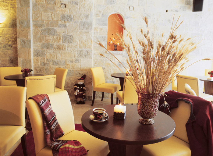 Food & Drinks 5, Mikri Arktos, Thessaly